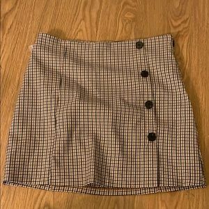 Houndstooth skirt
